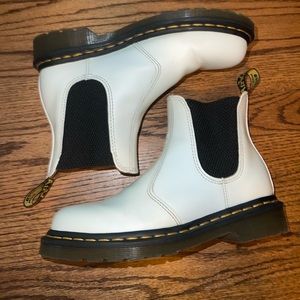 Doc marten chelsea boots